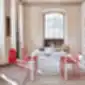 MIDJ LIU SM TS kėdės raudonos spalvos prie valgomojo stalo